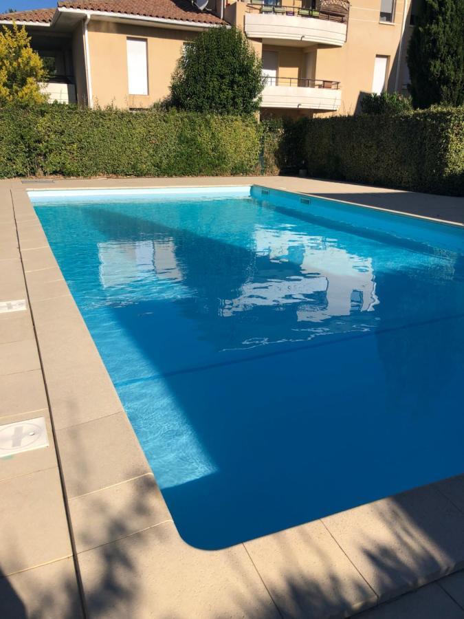 BEZIERS APPT CLIMATISE dans RESIDENCE AVEC PISCINE Extérieur photo